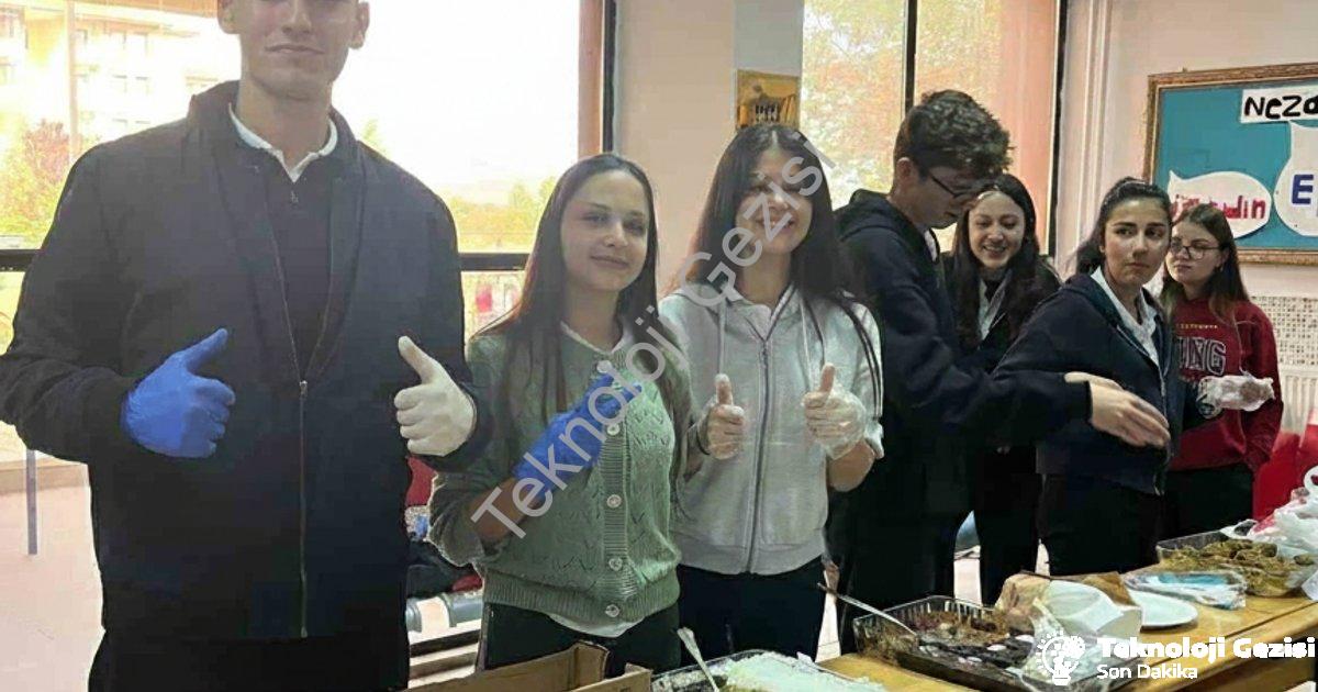 AFYONKARAHİSAR ŞUHUT ANADOLU LİSESİ, ANLAMLI BİR SOSYAL SORUMLULUK PROJESİNE İMZA ATARKEN, OKULDA 'ÇEDES GAZZE İÇİN SEFERBER' TEMALI HAYIR ÇARŞISI DÜZENLENDİ.