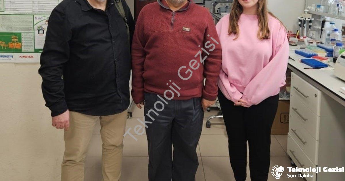 "İzmir'de Biyoteknoloji Zirvesi: BİTEK ve Karya Farma HBX AR-GE Güçlerini Birleştiriyor" başlıklı ha