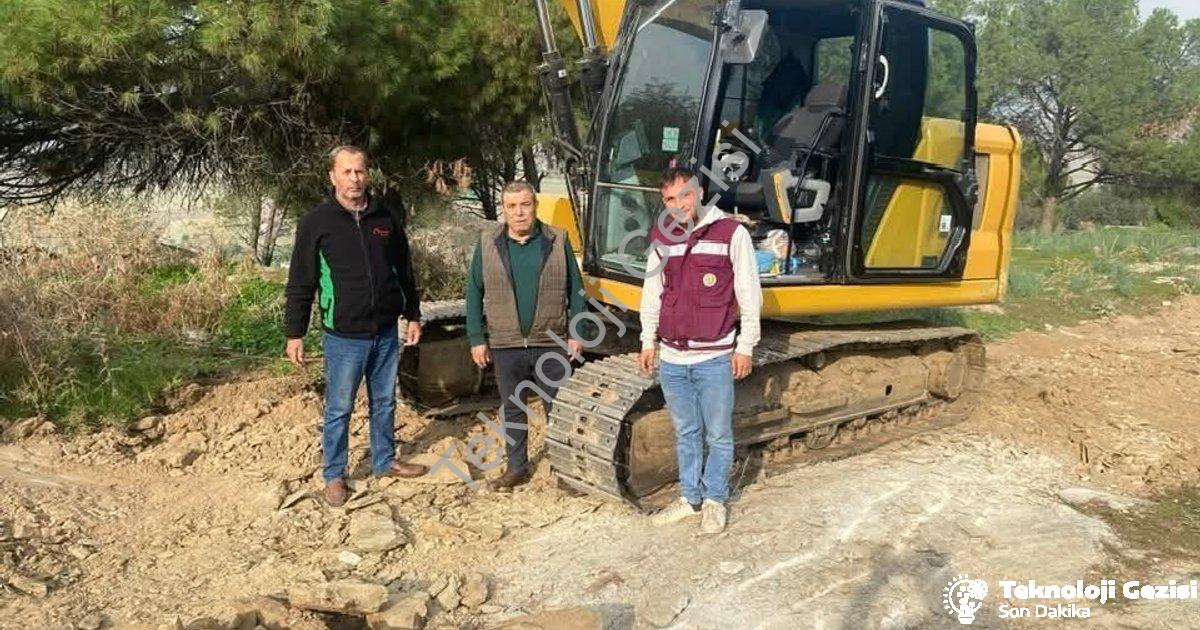 "Söke Burunköy'de Yeşil Seferberlik: Yangın Yolları Açılıyor" başlıklı haber için fotorealistik, pro