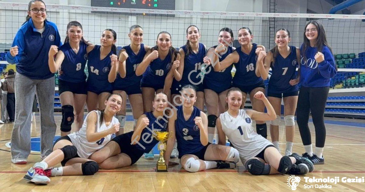 "Kütahya Belediyespor Genç Kızları Voleybolda Zirvede" başlıklı haber için fotorealistik, profesyone