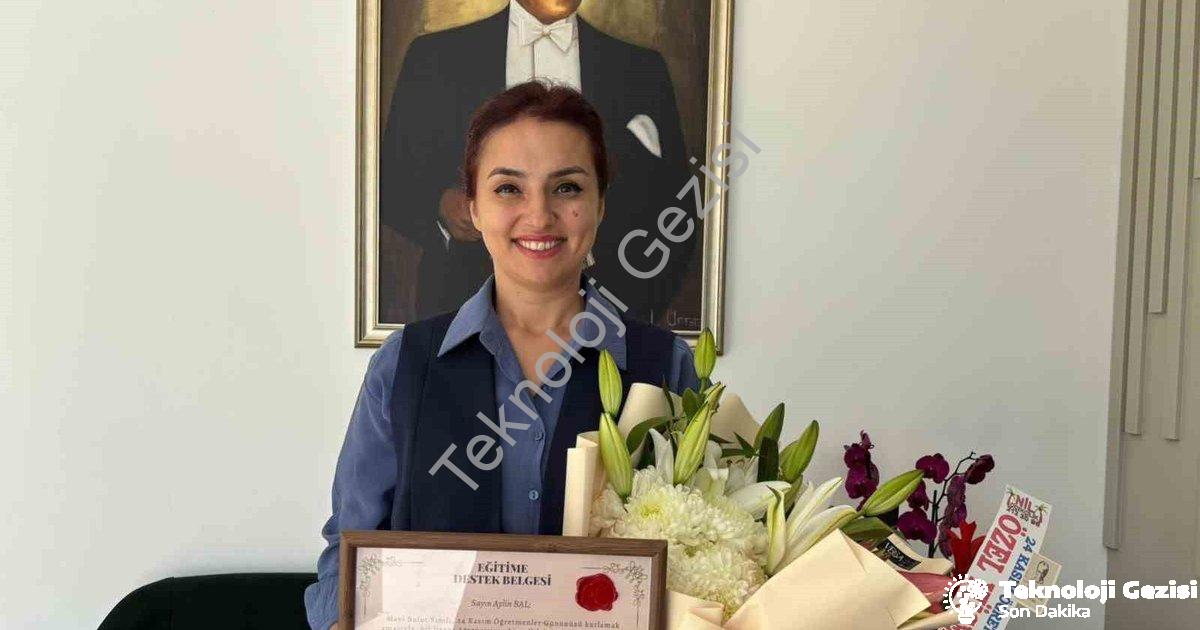 "MTK Koleji 3-C Sınıfından Anlam Dolu Öğretmenler Günü Hediyesi" başlıklı haber için fotorealistik,