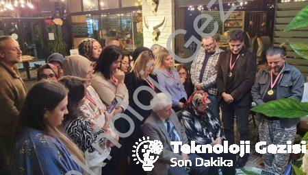 Eski Öğrencilerinden Emekli Öğretmene Unutulmaz Sürpriz