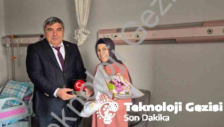 Hastanede Tedavi Gören Öğretmene Duygulandıran 24 Kasım Ziyareti