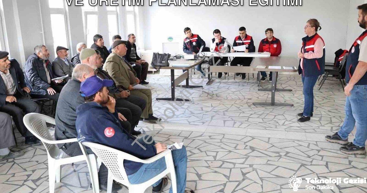 "Afyonkarahisar'da Çiftçilere Modern Tarım ve Üretim Planlaması Eğitimi" başlıklı haber için fotorea