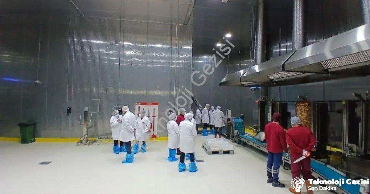 "Aydın Buharkent'te Kübalı Heyetten Döner Tesisine Kritik İnceleme" başlıklı haber için fotorealisti